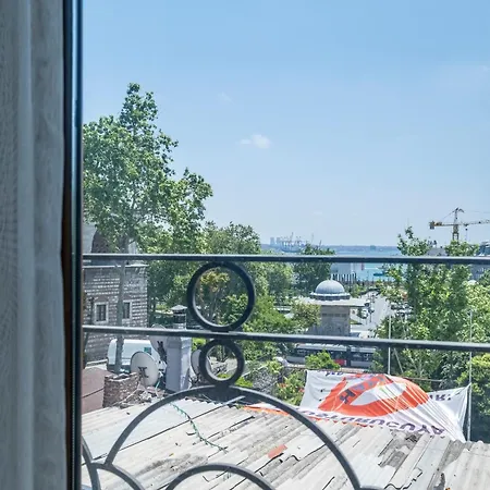 Bosphorus View - Location - Spacious 1 Bedroom - Elevator * Κωνσταντινούπολη
