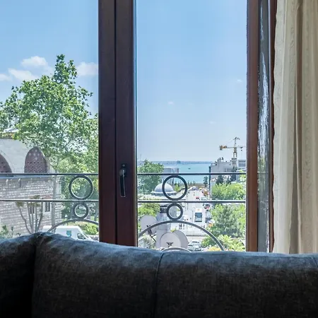 Bosphorus View - Location - Spacious 1 Bedroom - Elevator *
