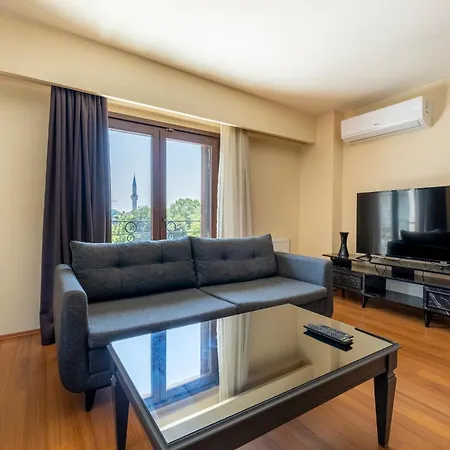 Bosphorus View - Location - Spacious 1 Bedroom - Elevator